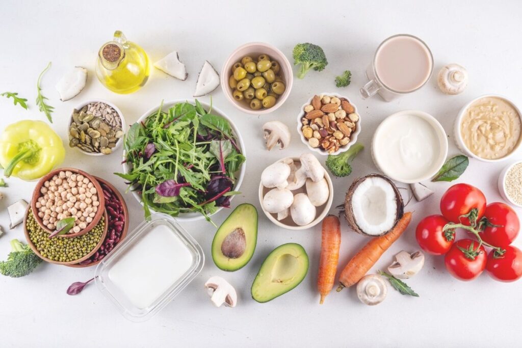 Nutritious macronutrients, olives, greens, avocado, mushrooms, tomatoes, carrots, oil, coconut